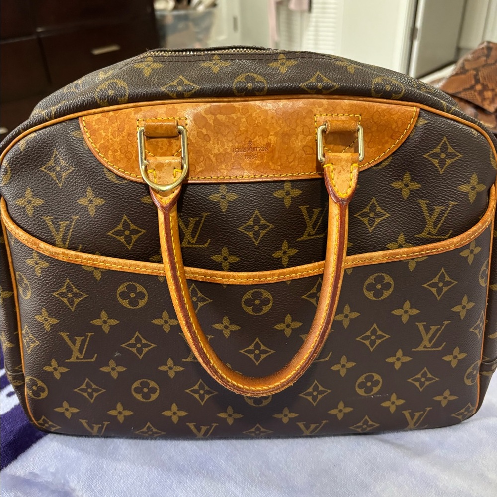 Louis Vuitton Brown Monogram Women’s Bag